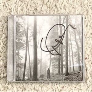 Signed Taylor Swift CD